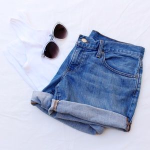 Denim boyfriend shorts // GAP
